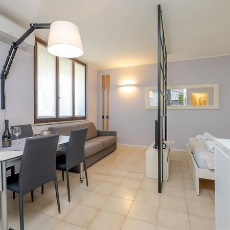 Casa Lugana 9 - Monolocale Con Piscina Fronte Lago シルミオーネ エクステリア 写真