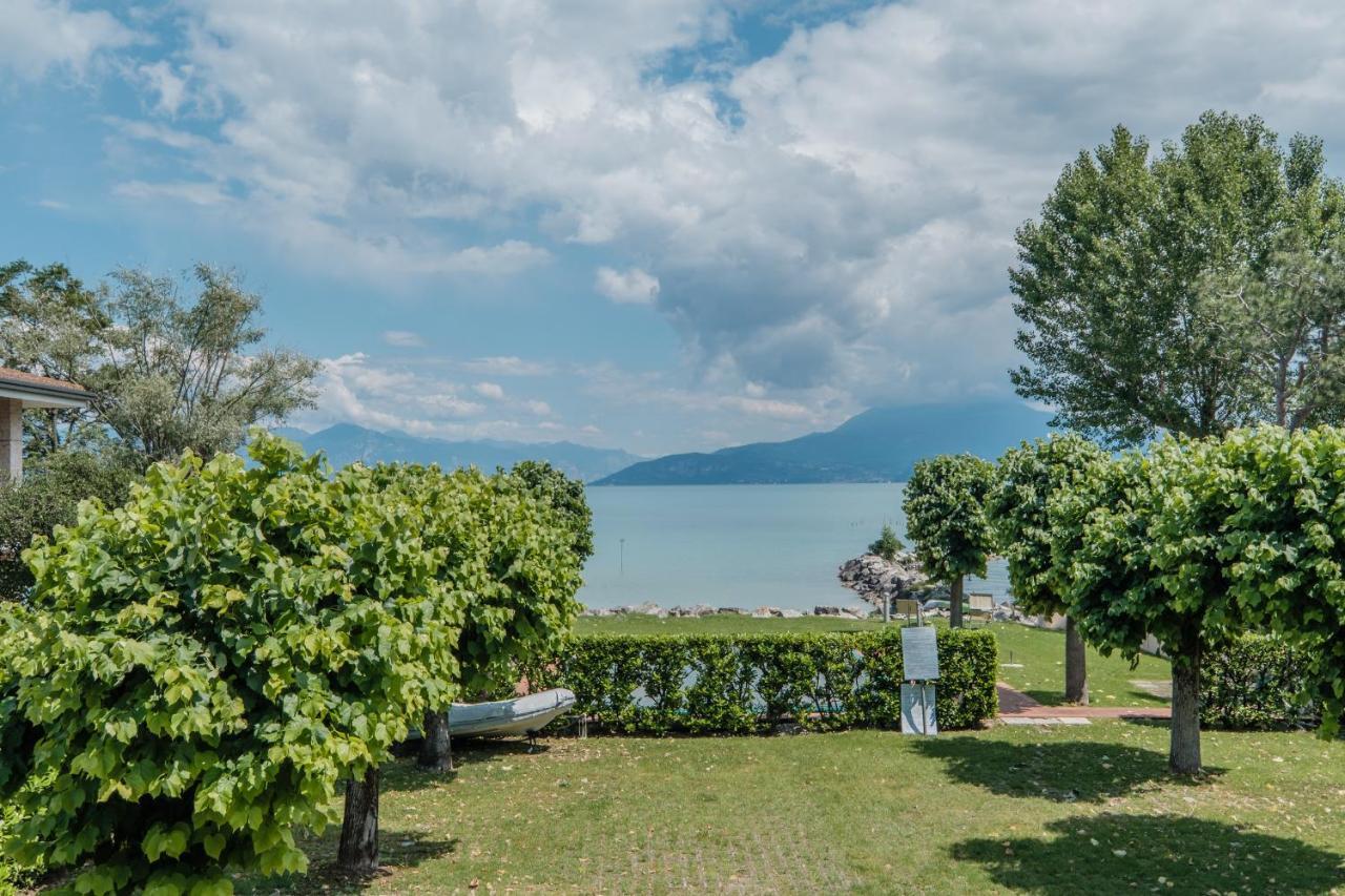 Casa Lugana 9 - Monolocale Con Piscina Fronte Lago シルミオーネ エクステリア 写真