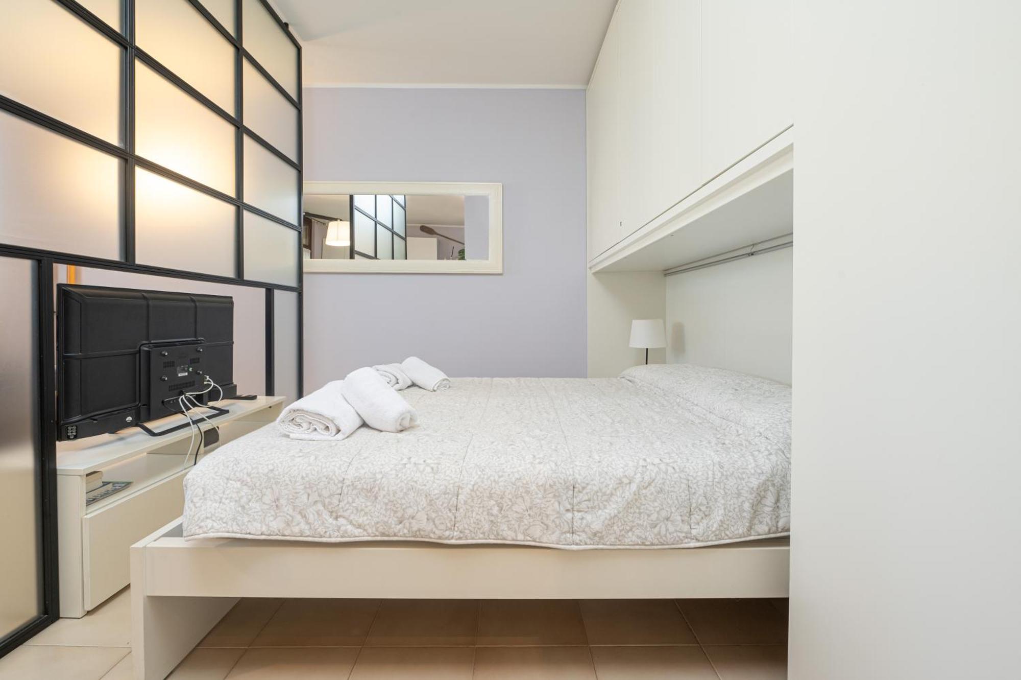Casa Lugana 9 - Monolocale Con Piscina Fronte Lago シルミオーネ エクステリア 写真